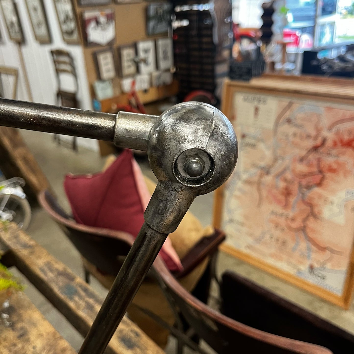 Lampe articulée Jieldé industrielle