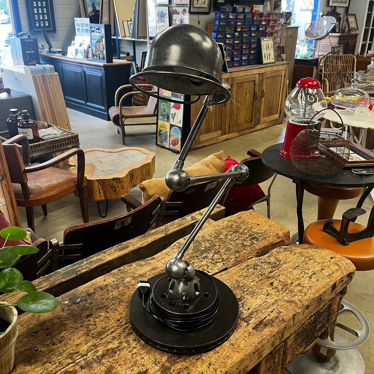 Lampe d'atelier Jielde