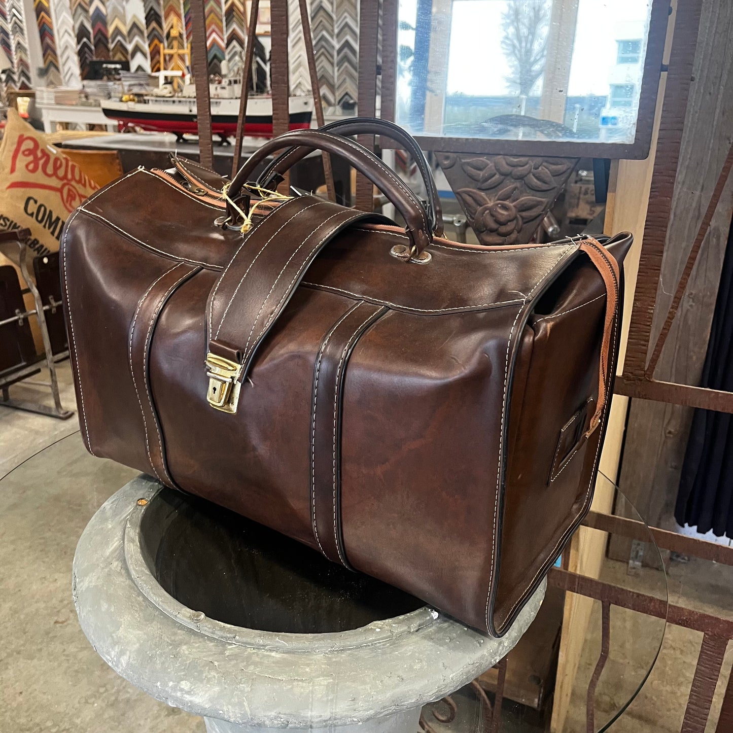 Ancien bagage vintage