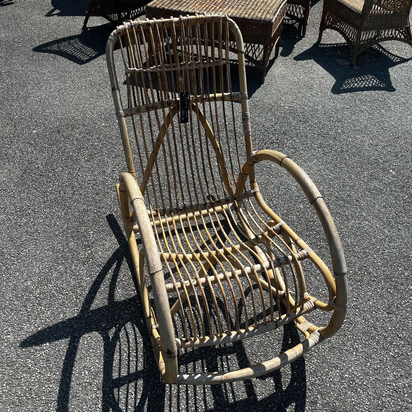 Rocking chair en rotin