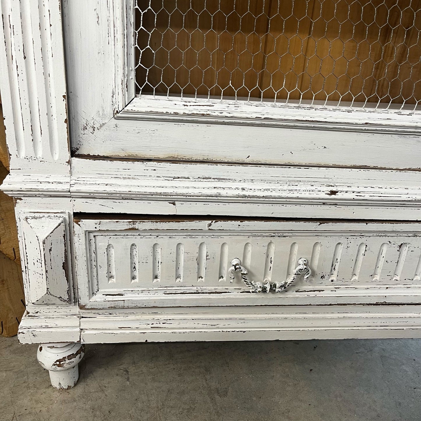 Armoire 2 Portes Grillagée