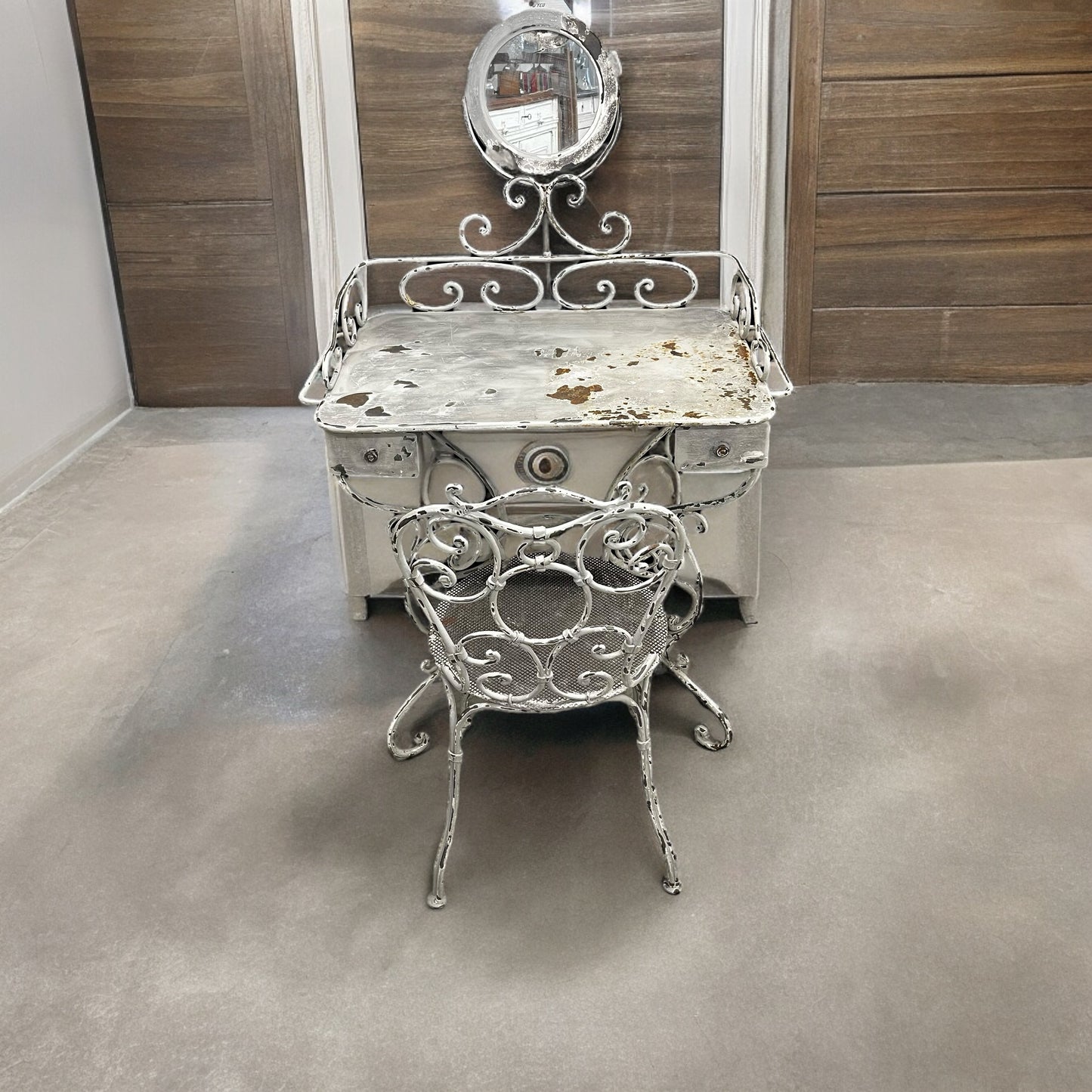 Table toilette en fer forgé