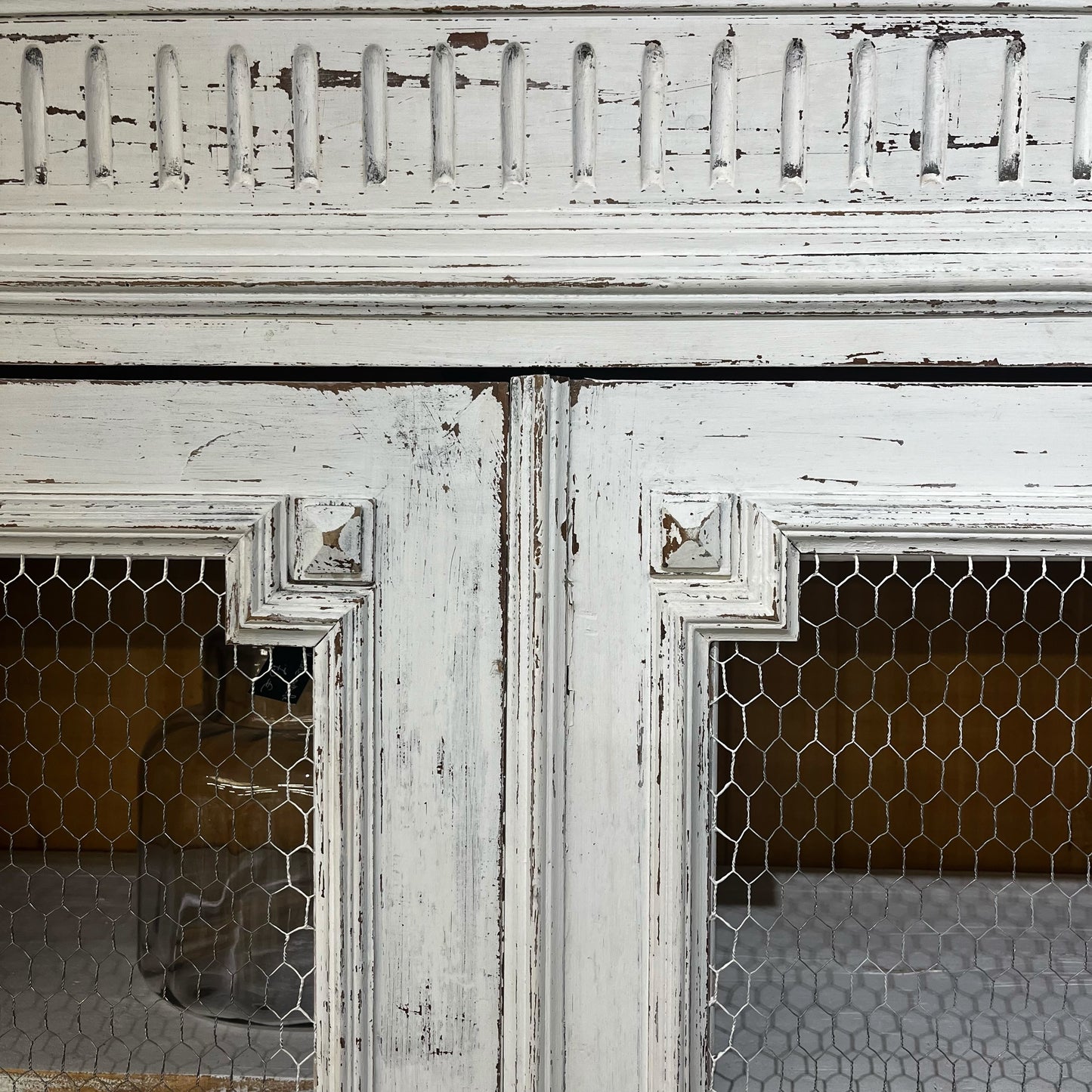Armoire 2 Portes Grillagée