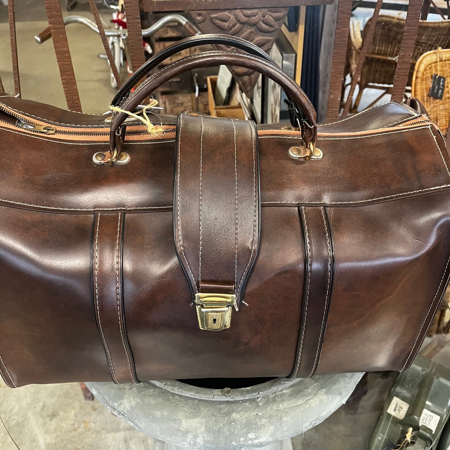 Ancien bagage vintage